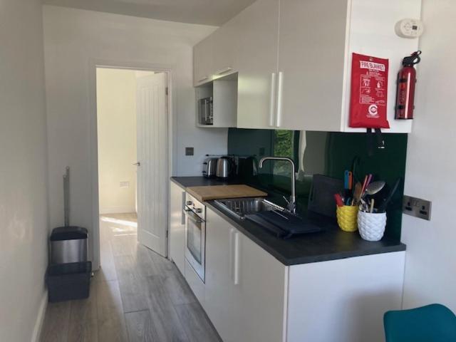 The Salt Box- Lovely Refurbished Annexe, Free Parking, Walk To Porth Beach. Saint Columb Minor Εξωτερικό φωτογραφία